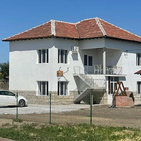 Case de vacanță къща стария елен