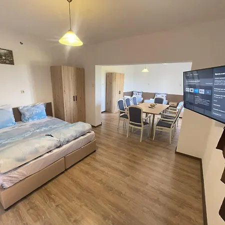 къща стария елен Case de vacanță Krivini