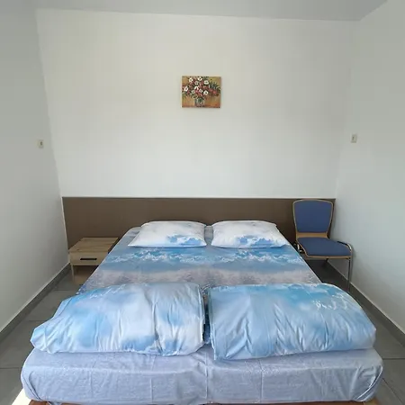 къща стария елен Case de vacanță